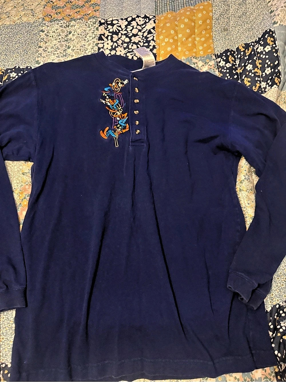 Disney Store Goofy Embroidered Henley Long Sleeve Shirt Blue Medium